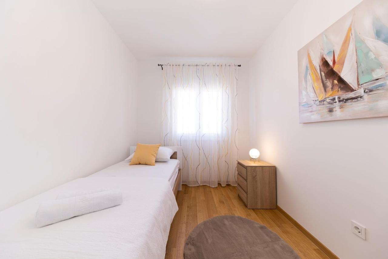 Apartment Diadora Zadar Exterior photo